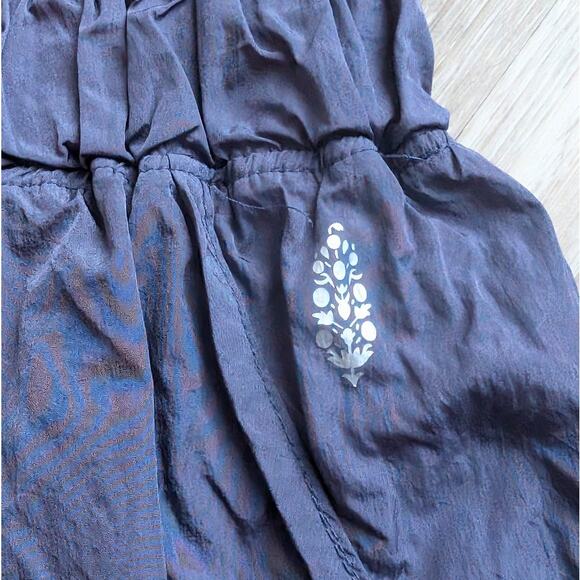 Free People X FP Movement Way Home High-rise Split Hem Shorts, size S - Picture 4 of 7